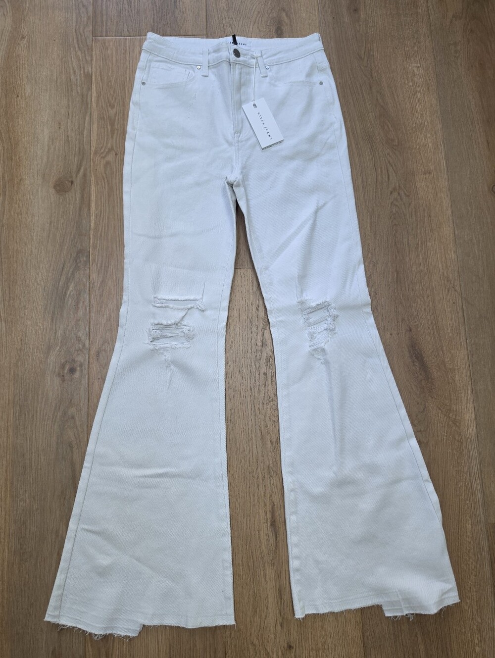 Risen NWT White Distressed Flare Jeans High Rise Size 11/30